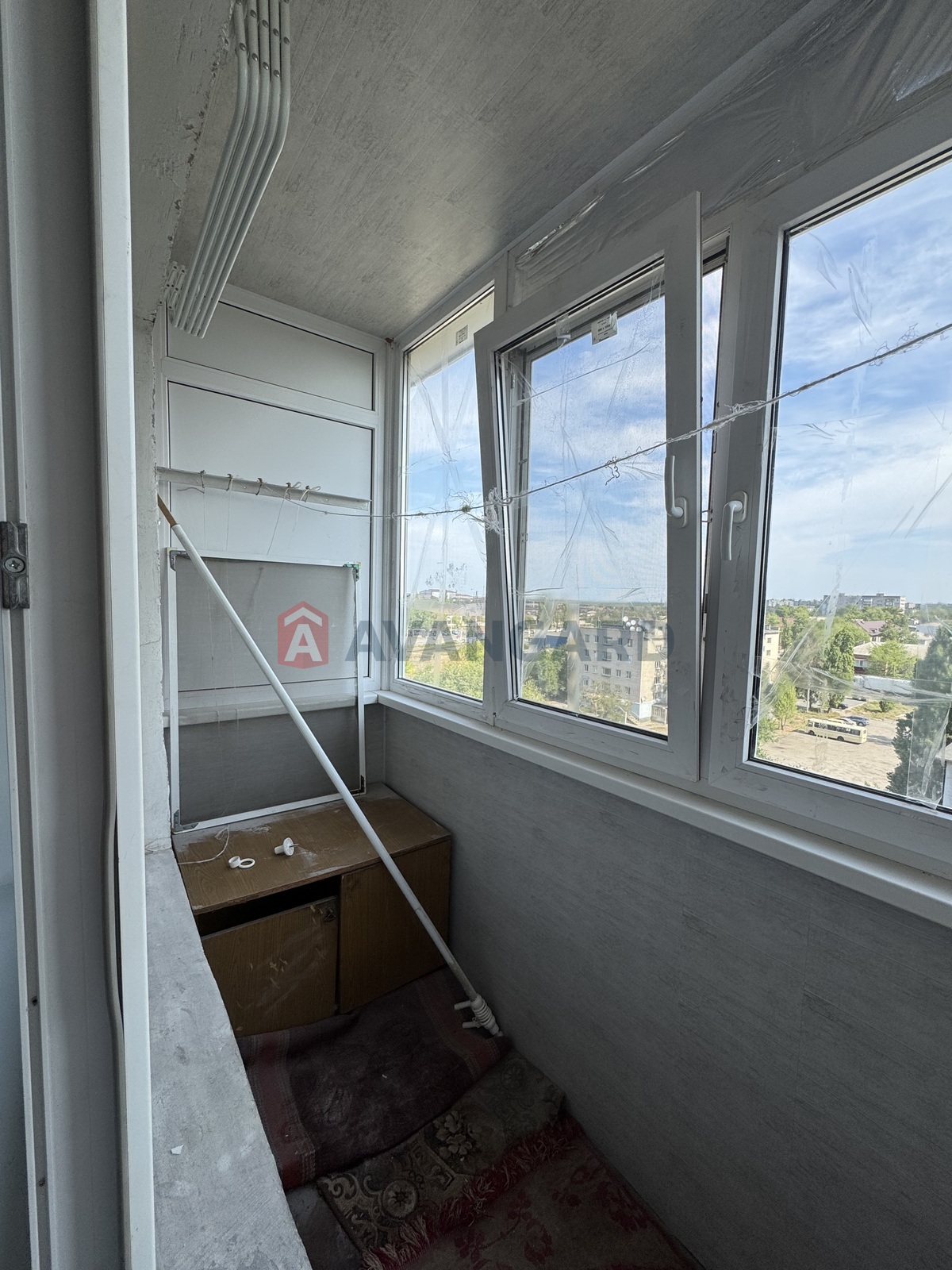 1 ����. ��������, 37,2/-/7,2 ��. �., 8/10 ���� ���� 8