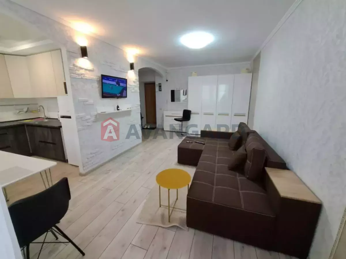 1 ��. ��������, 32/20/10 ��. �., 4/5 ������ ���� 3