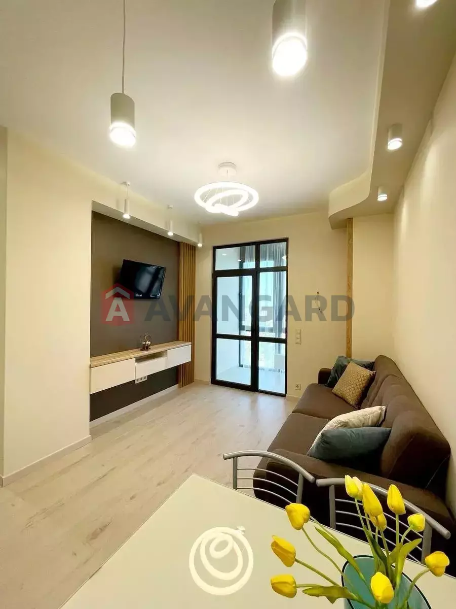 3 ����. ��������, 67/-/- ��. �., 6/12 ���� ���� 15