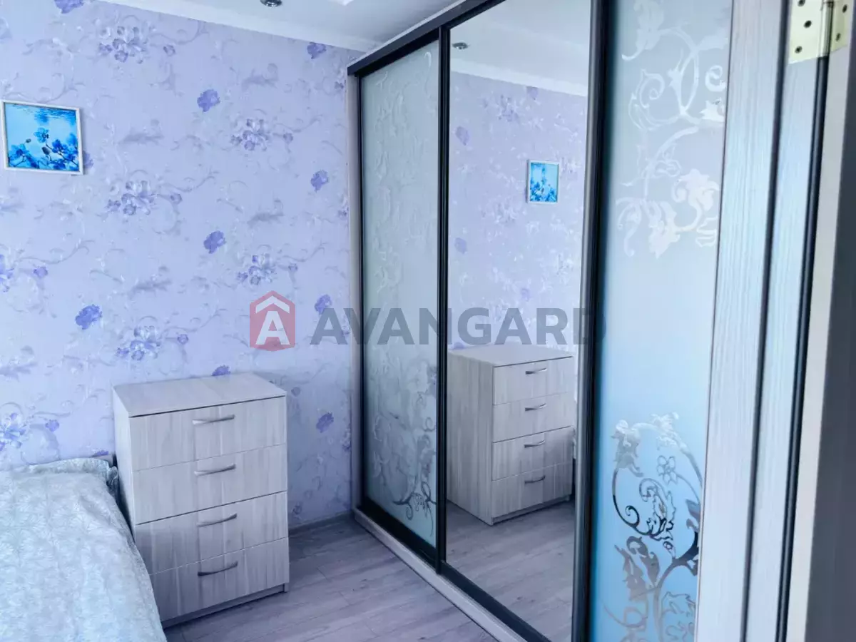 2 ����. ��������, 43/30/7 ��. �., 2/9 ���� ���� 4