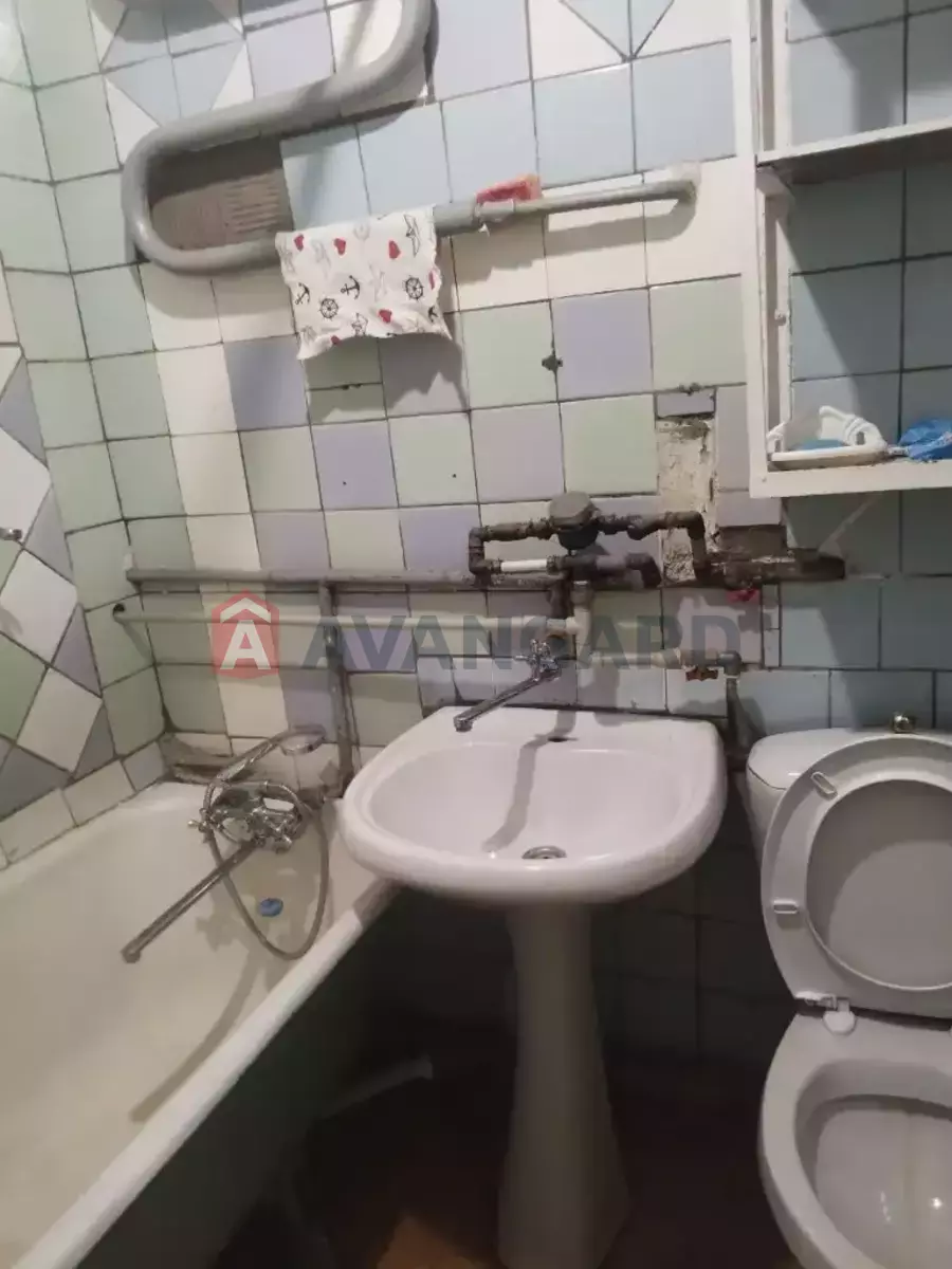 2 ��. ��������, 45/-/- ��. �., 2/5 ������ ���� 8