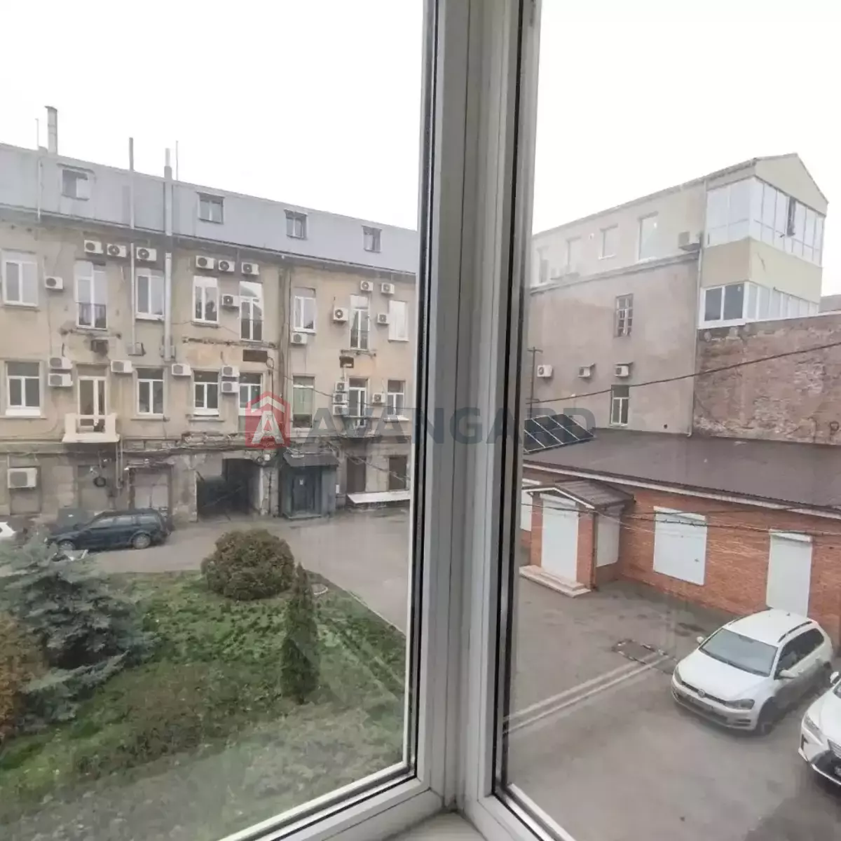 2 ��. ��������, 45/-/- ��. �., 2/3 ������ ���� 20