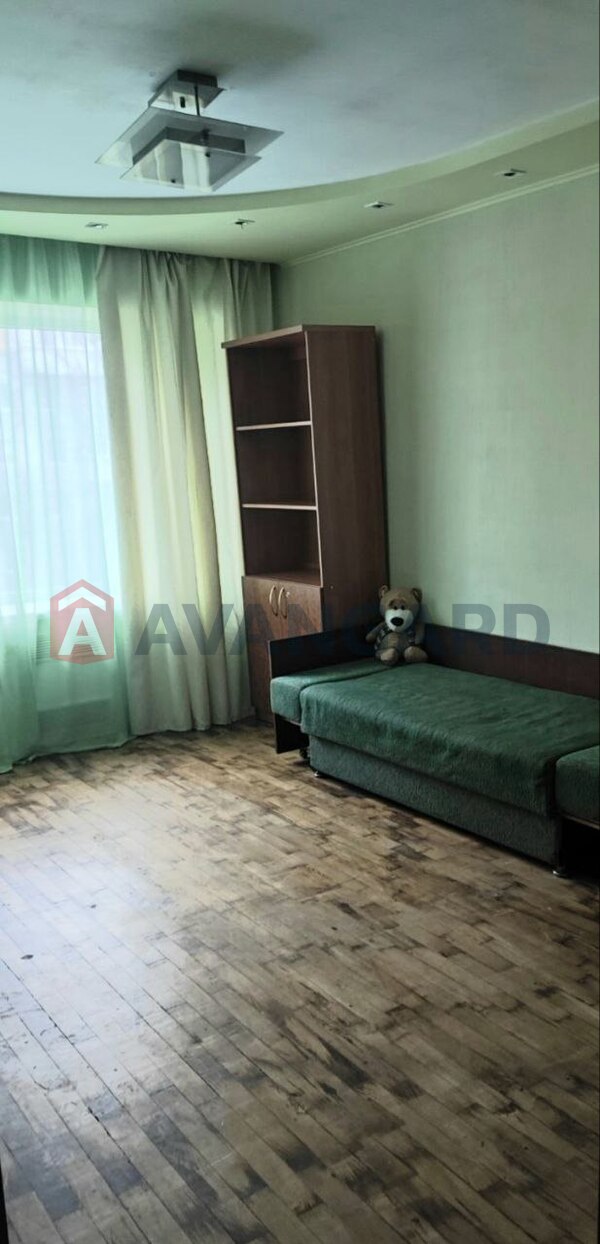 2 ��. ��������, 64/-/8 ��. �., 4/9 ������ ���� 13