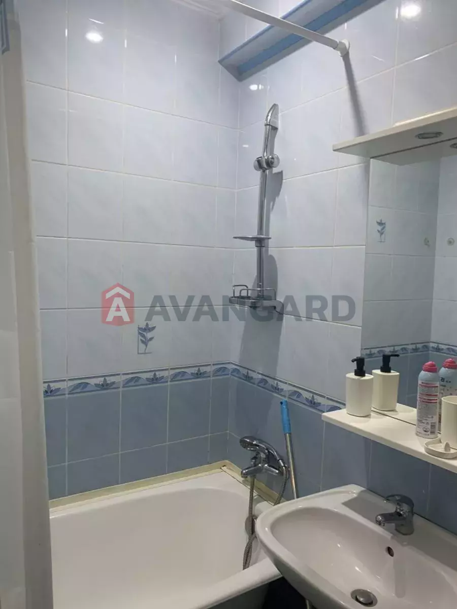 1 ����. ��������, 40/-/8 ��. �., 15/16 ���� ���� 9