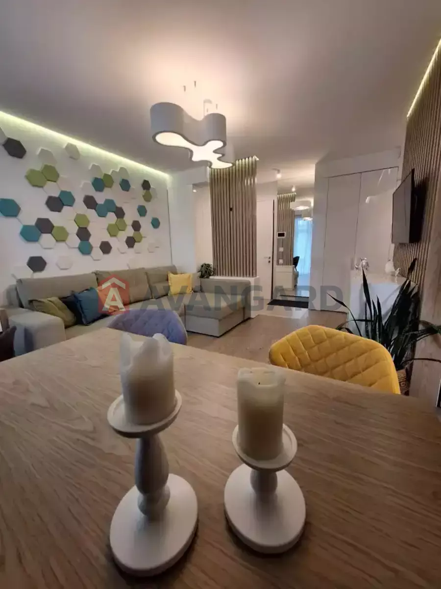 1 ��. ��������, 35/-/- ��. �., 3/5 ������ ���� 4