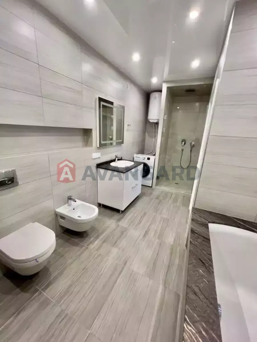 3 ����. ��������, 84/59/14 ��. �., 11/12 ���� ���� 7