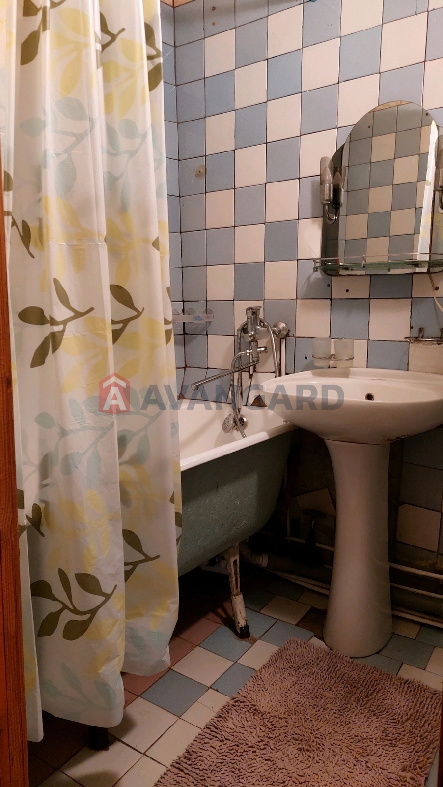 2 ��. ��������, 48/28/7 ��. �., 9/9 ������ ���� 8