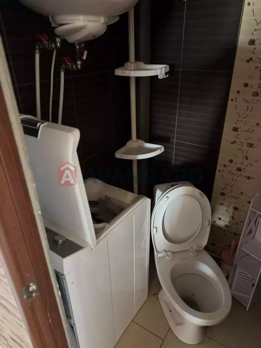 1 ����. ��������, 22/-/5 ��. �., 9/9 ���� ���� 8