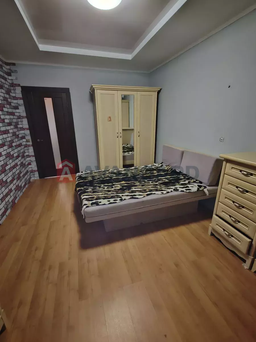 4 ����. ��������, 101/-/9 ��. �., 6/17 ���� ���� 9