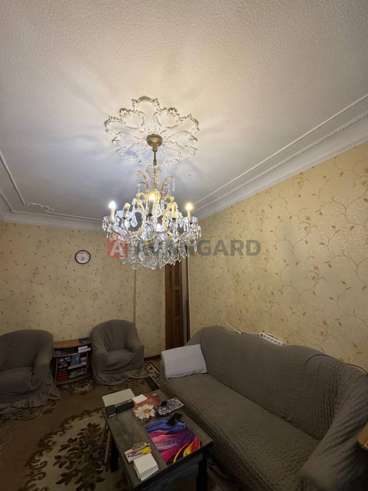 3 ��. ��������, 73/10/55 ��. �., 4/4 ������ ���� 18