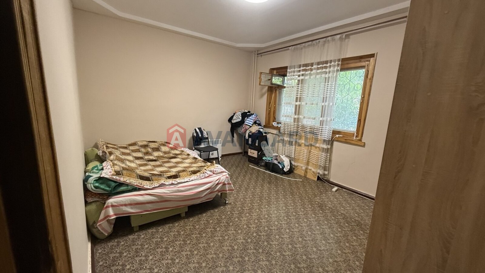 3 ��. ��������, 100/-/12 ��. �., 1/4 ������ ���� 14