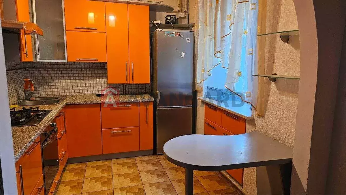 3 ��. ��������, 58/-/11 ��. �., 2/5 ������ ���� 12