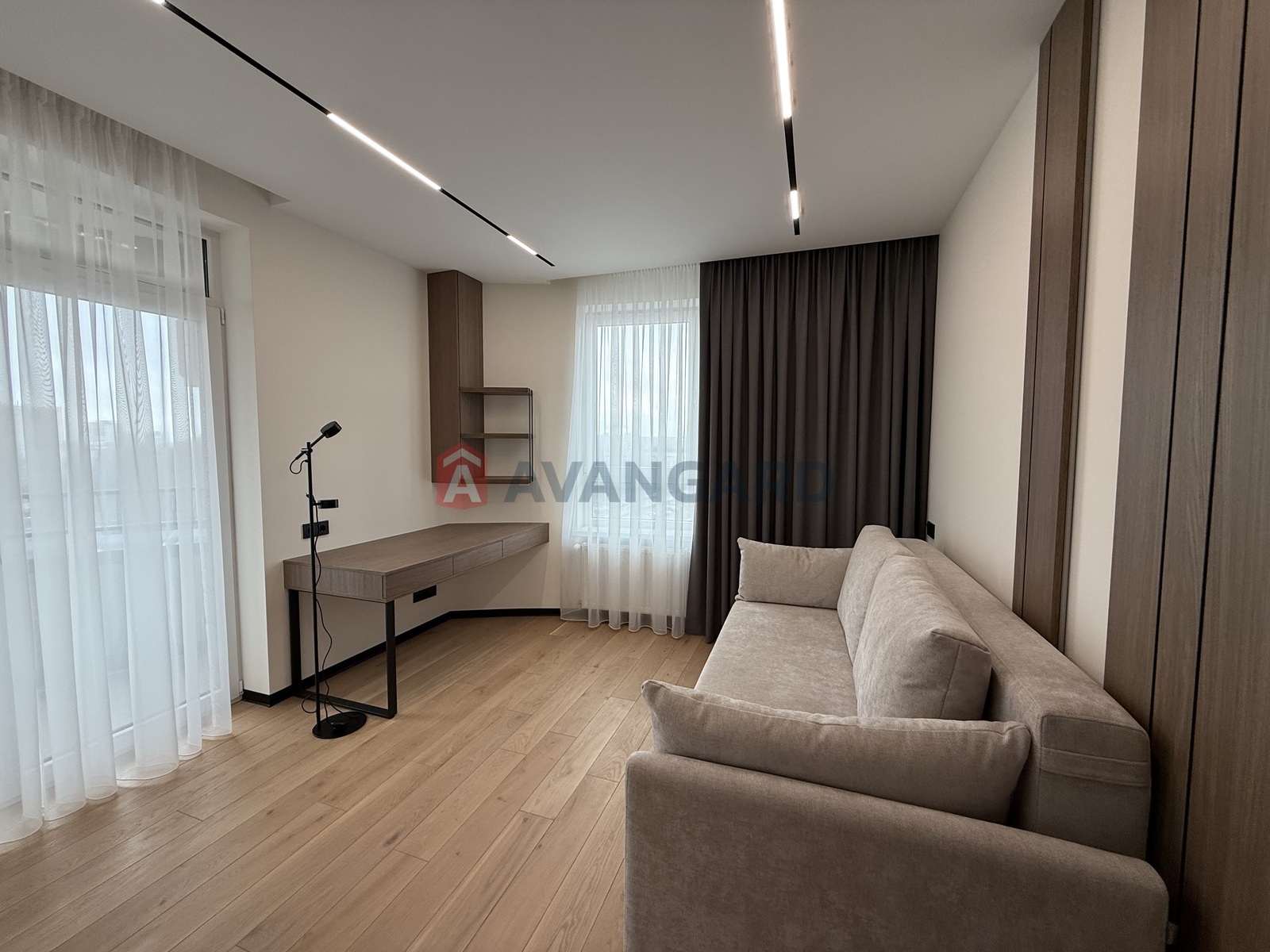 2 ��. ��������, 64,8/26,6/18 ��. �., 8/16 ������ ���� 30