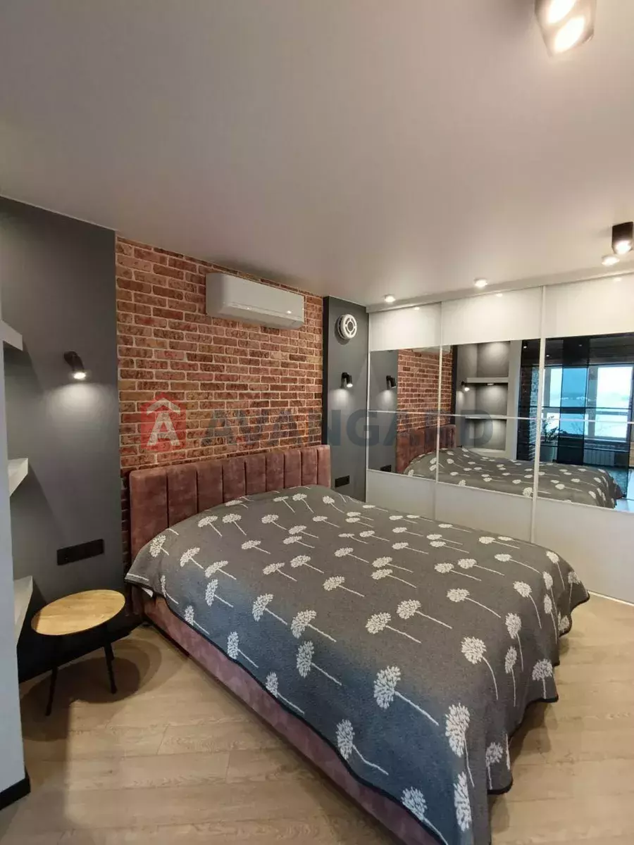 3 . , 58/-/7 . ., 5/5   8