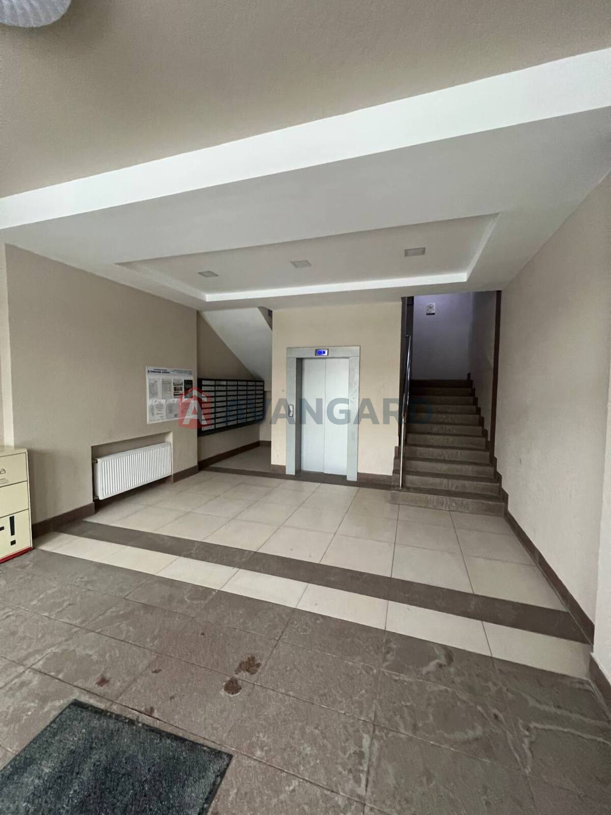 1 ����. ��������, 33/-/25 ��. �., 6/8 ���� ���� 7