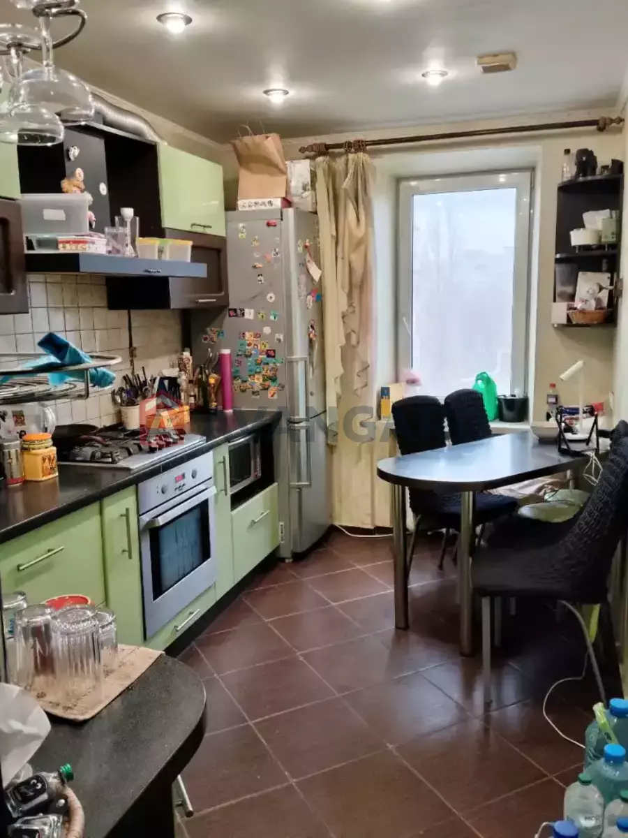 3 ��. ��������, 70/46/9 ��. �., 8/9 ������ ���� 3