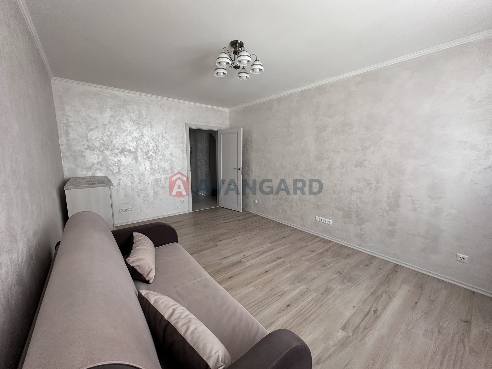 2 ��. ��������, 60/-/12 ��. �., 1/10 ������ ���� 4