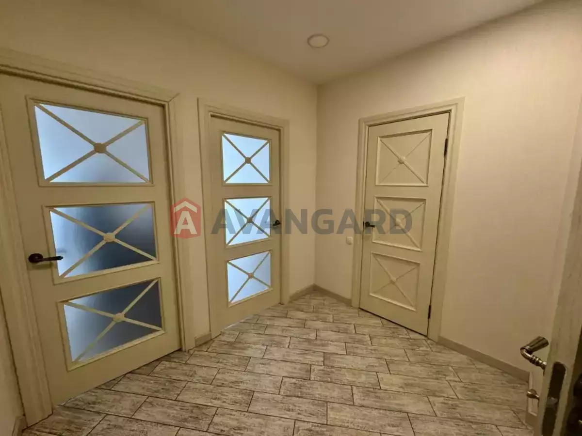 1 ��. ��������, 43/20/15 ��. �., 8/10 ������ ���� 1