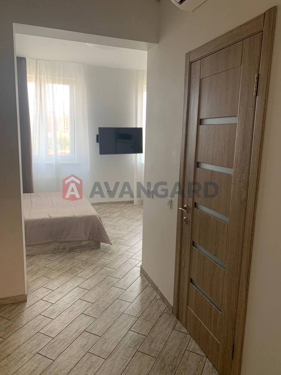 1 ����. ��������, 30/-/- ��. �., 8/24 ���� ���� 3