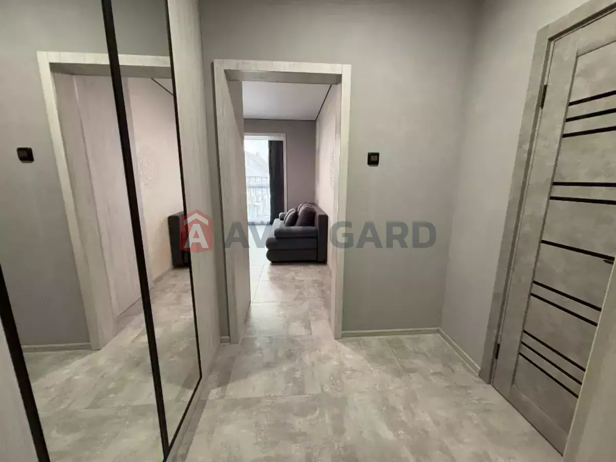 2 ����. ��������, 40/30/10 ��. �., 2/6 ���� ���� 13