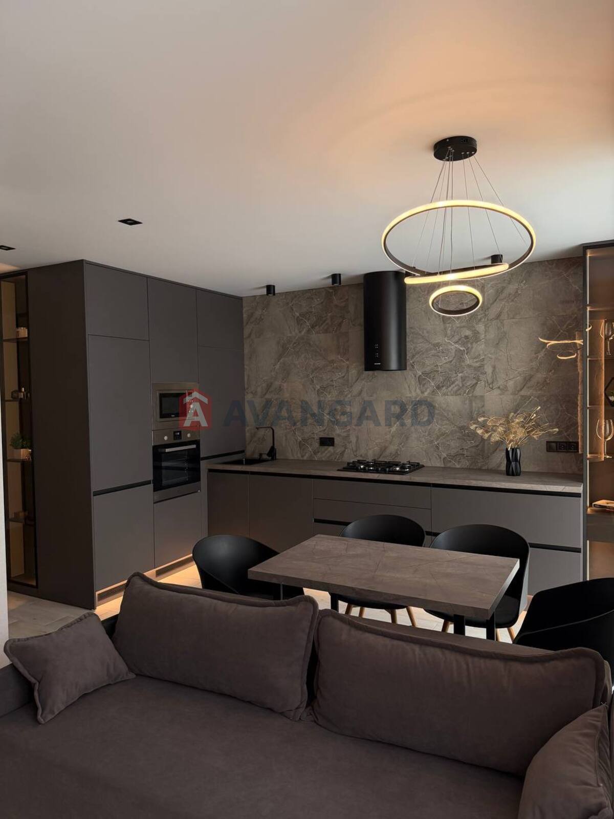 1 ����. ��������, 45/-/6 ��. �., 7/10 ���� ���� 3