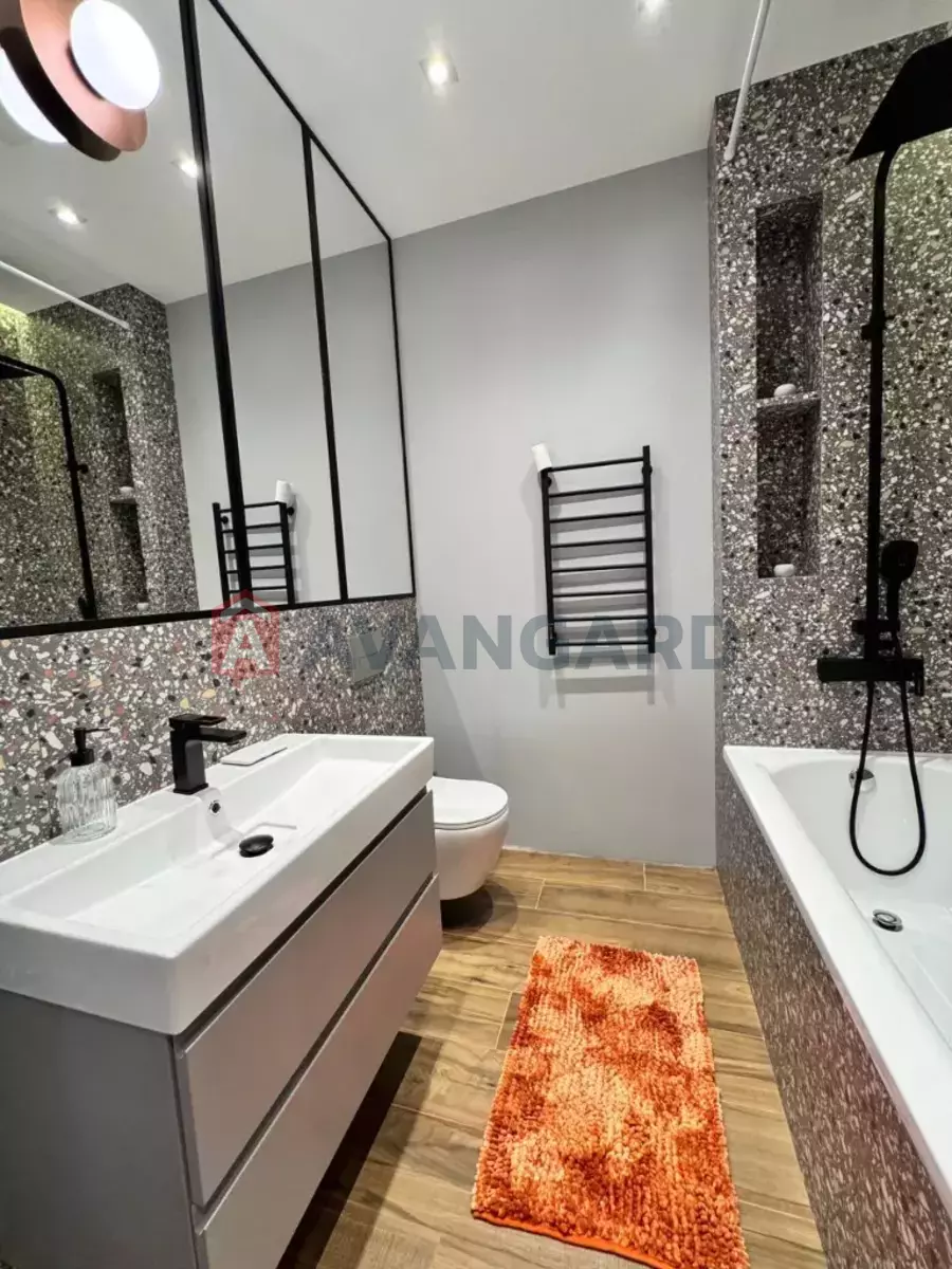 3 ��. ��������, 70/40/15 ��. �., 4/19 ������ ���� 14