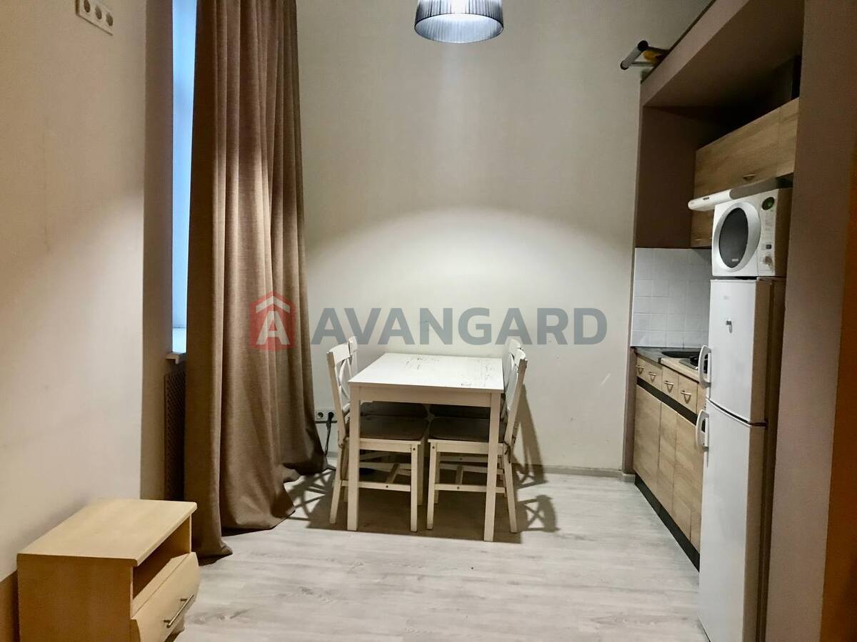 1 ��. ��������, 32/-/- ��. �., 2/3 ������ ���� 6