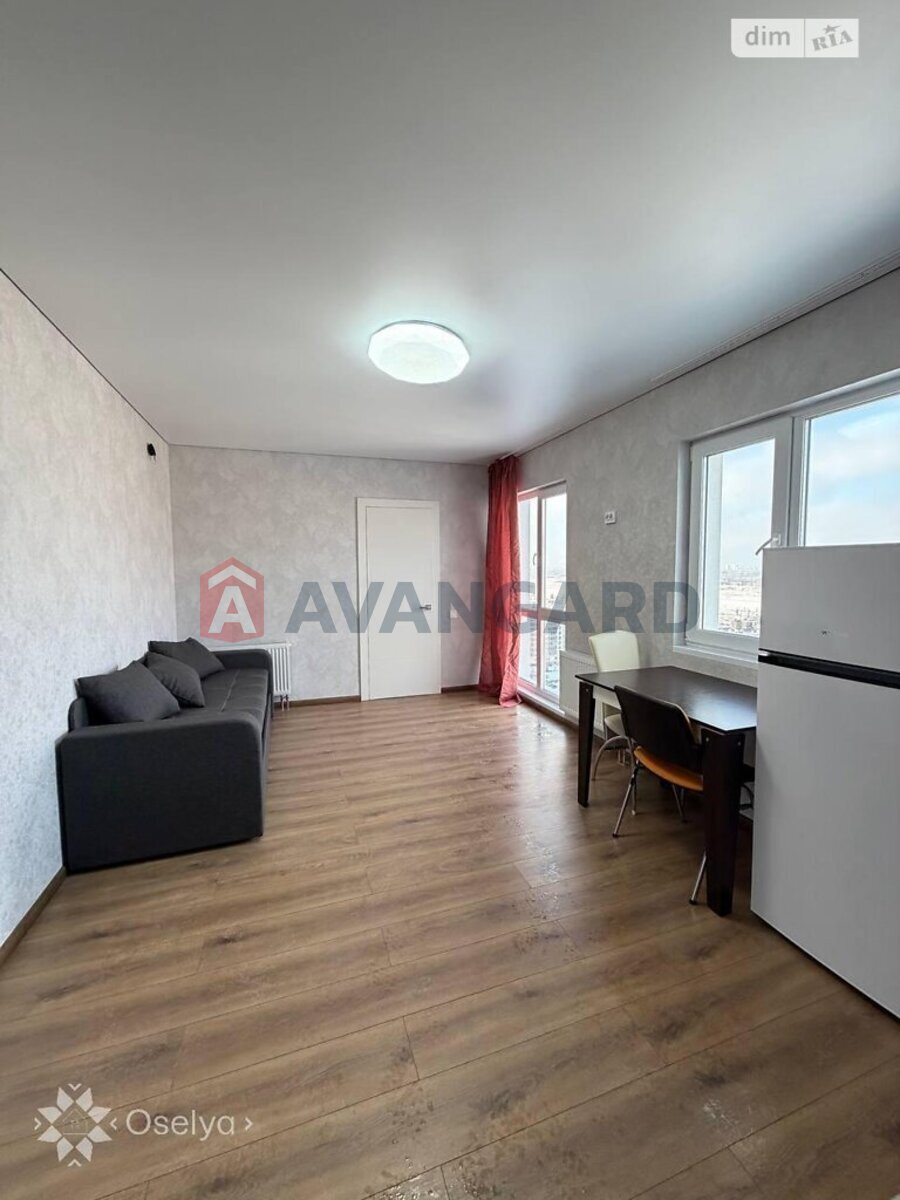 1 ��. ��������, 30/17/7 ��. �., 19/21 ������ ���� 6