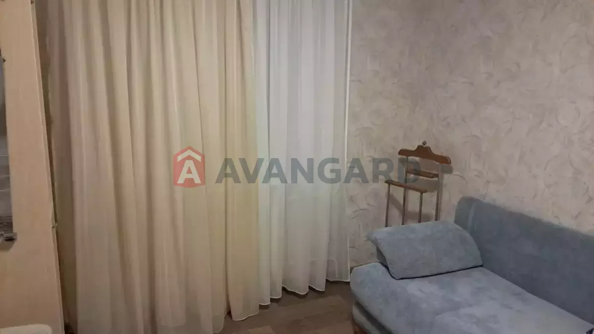 3 ��. ��������, 67/-/9 ��. �., 1/9 ������ ���� 1