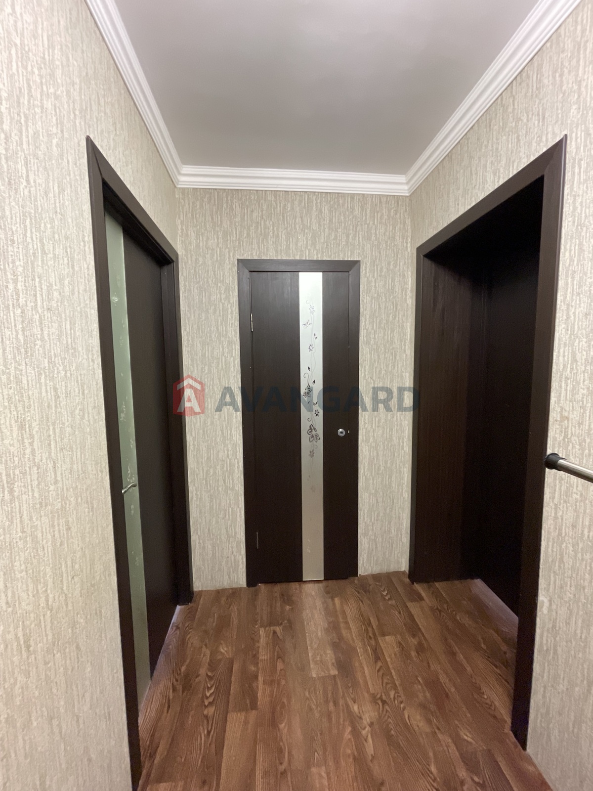 3 ����. ��������, 70/-/- ��. �., 6/9 ���� ���� 6