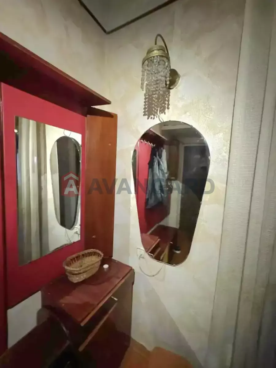 2 . , 42/-/- . ., 5/5   9