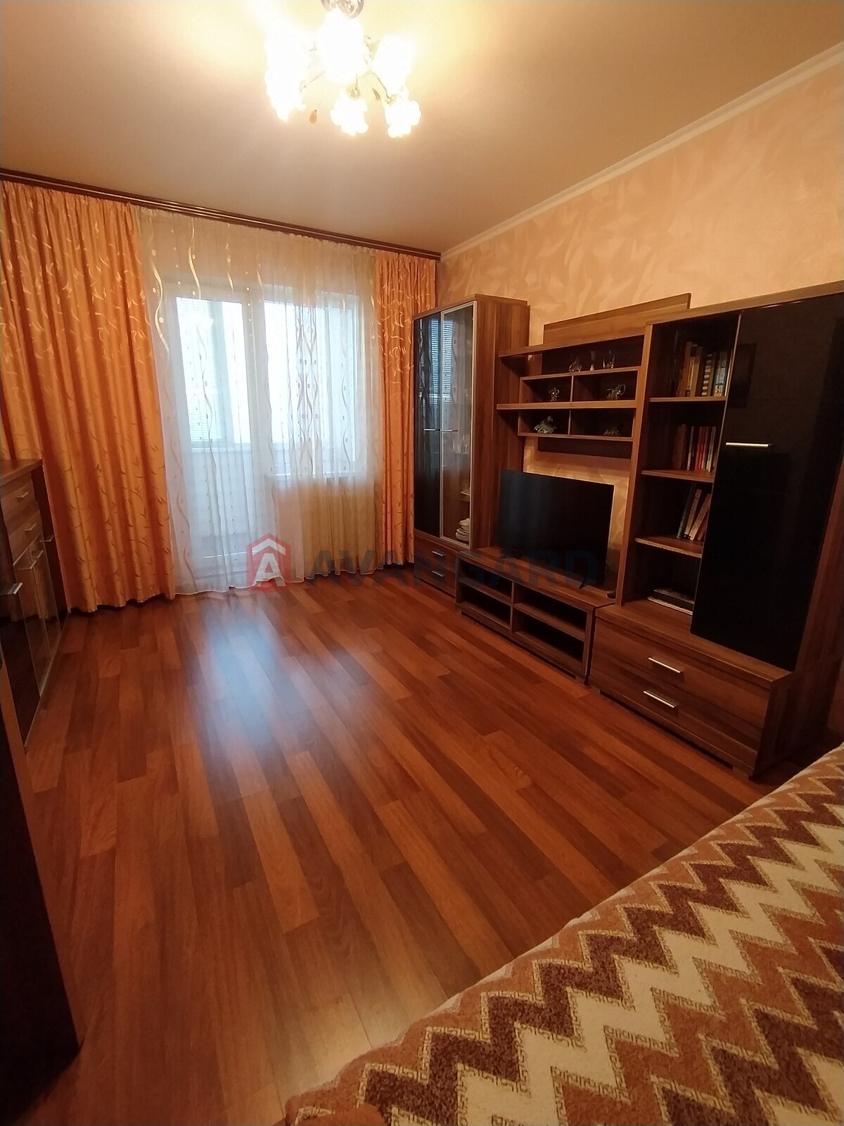 2 ��. ��������, 60/35/12 ��. �., 6/16 ������ ���� 18