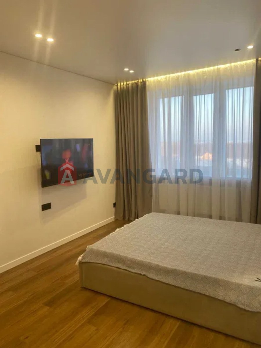 1 ����. ��������, 49/-/16 ��. �., 9/10 ���� ���� 3