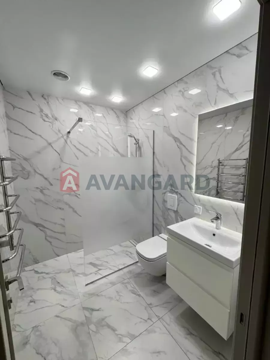 2 ��. ��������, 48/14/16 ��. �., 9/10 ������ ���� 9