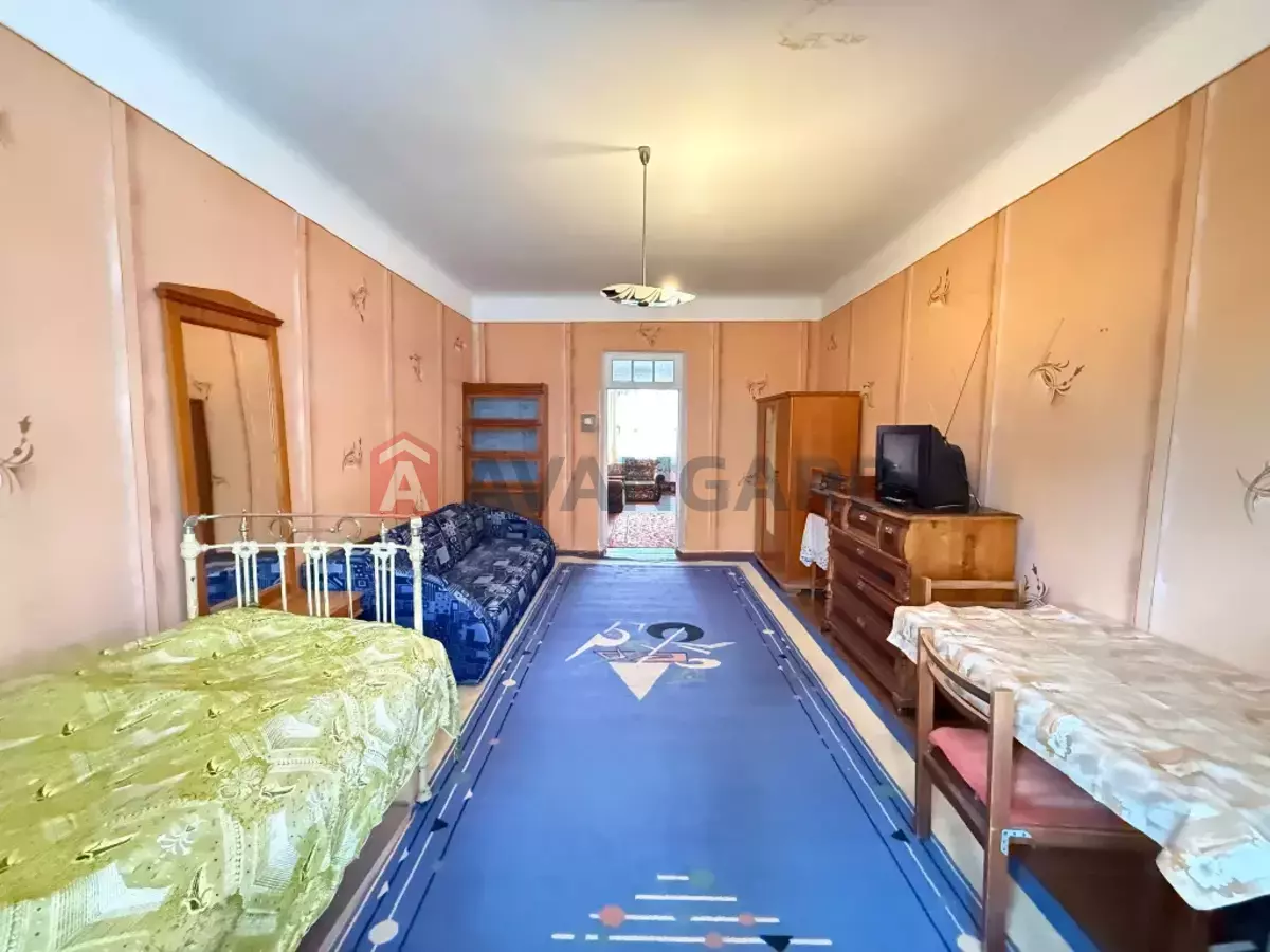 2 ����. ��������, 60/-/- ��. �., 4/4 ���� ���� 1