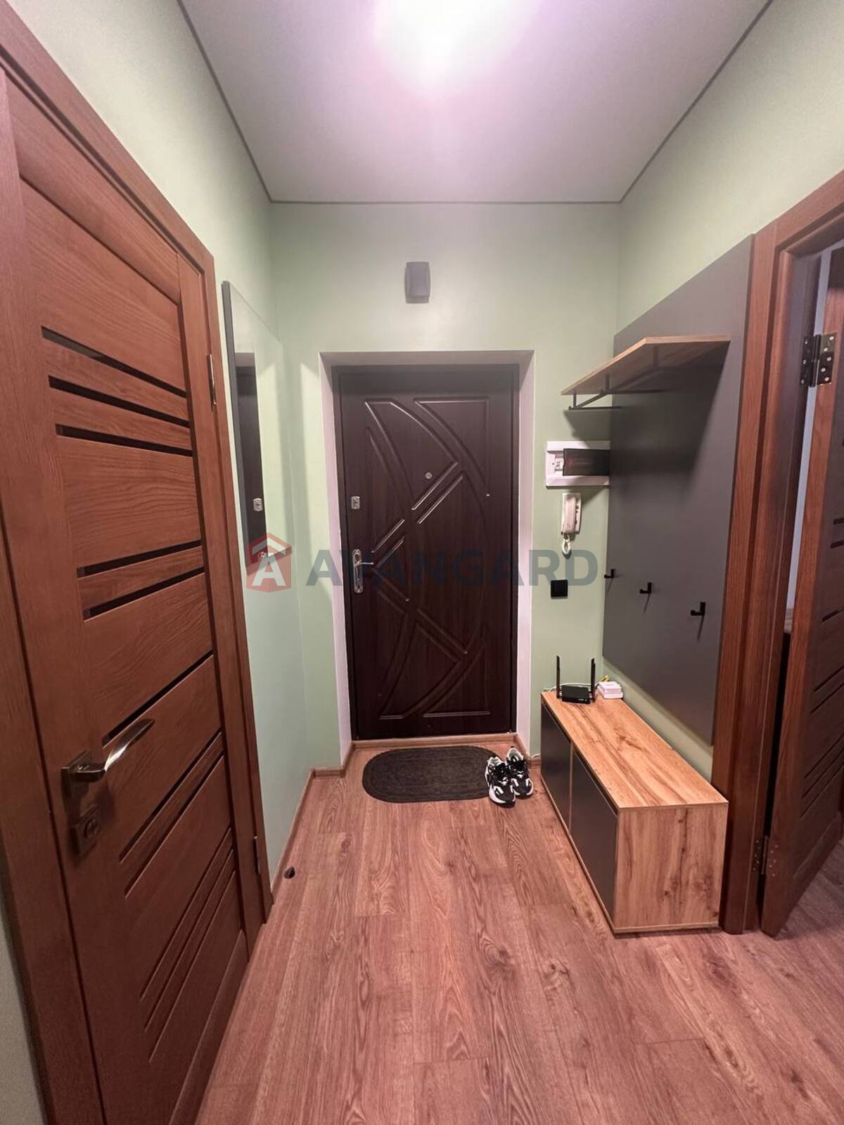 1 ��. ��������, 45/15/15 ��. �., 3/9 ������ ���� 9