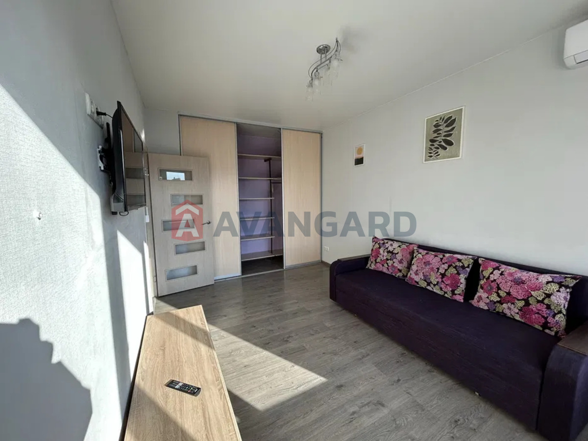 1 ��. ��������, 34/-/10 ��. �., 9/11 ������ ���� 2