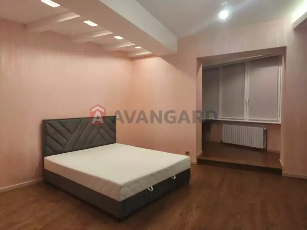 4 ��. ��������, 240/140/25 ��. �., 6/13 ������ ���� 13