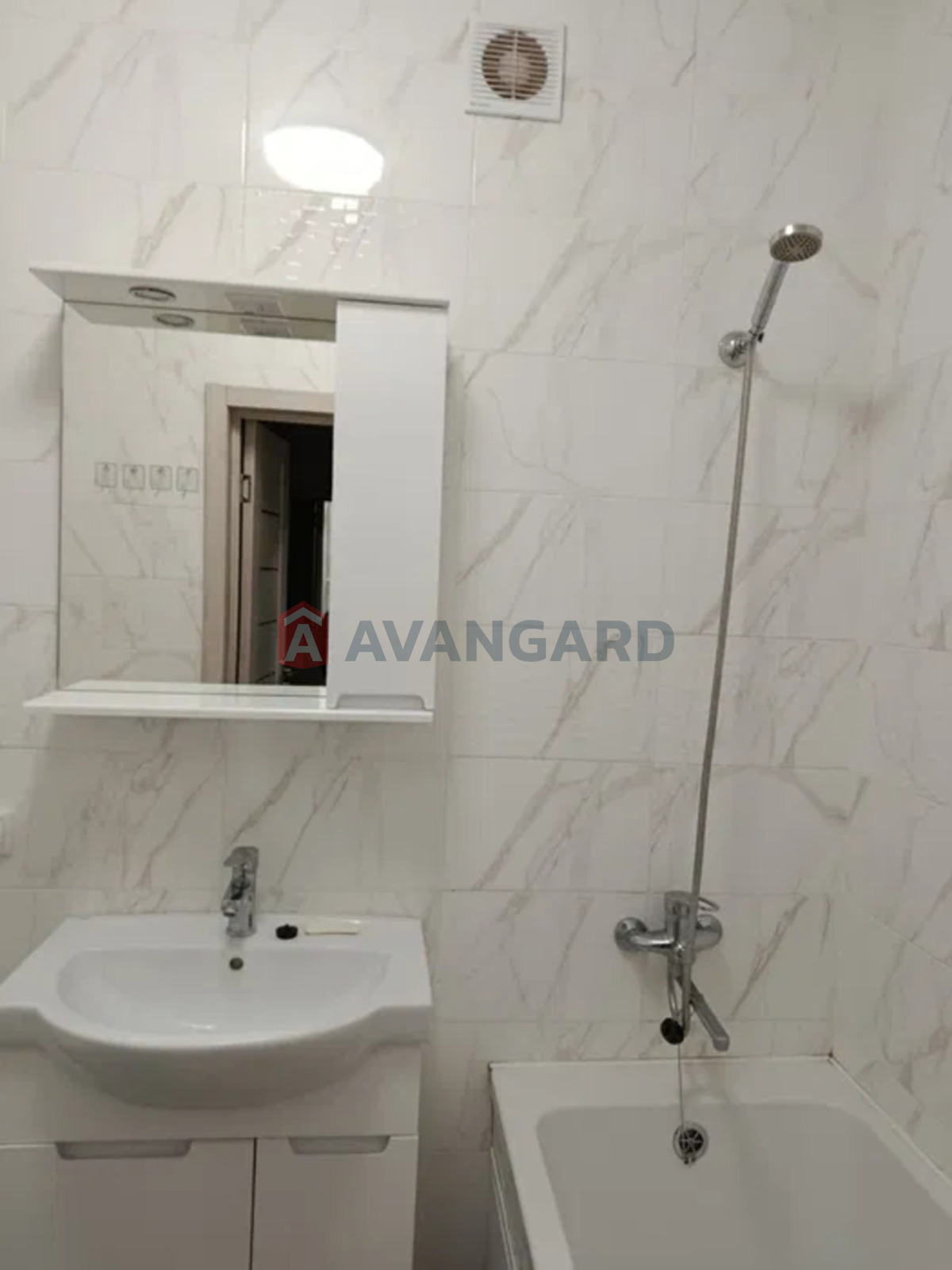 1 ����. ��������, 37/-/12 ��. �., 7/11 ���� ���� 9