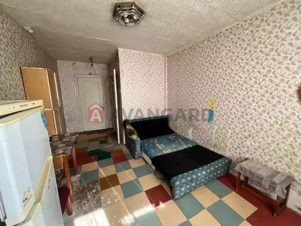 1 ����. ��������, 17/-/- ��. �., 8/9 ���� ���� 2