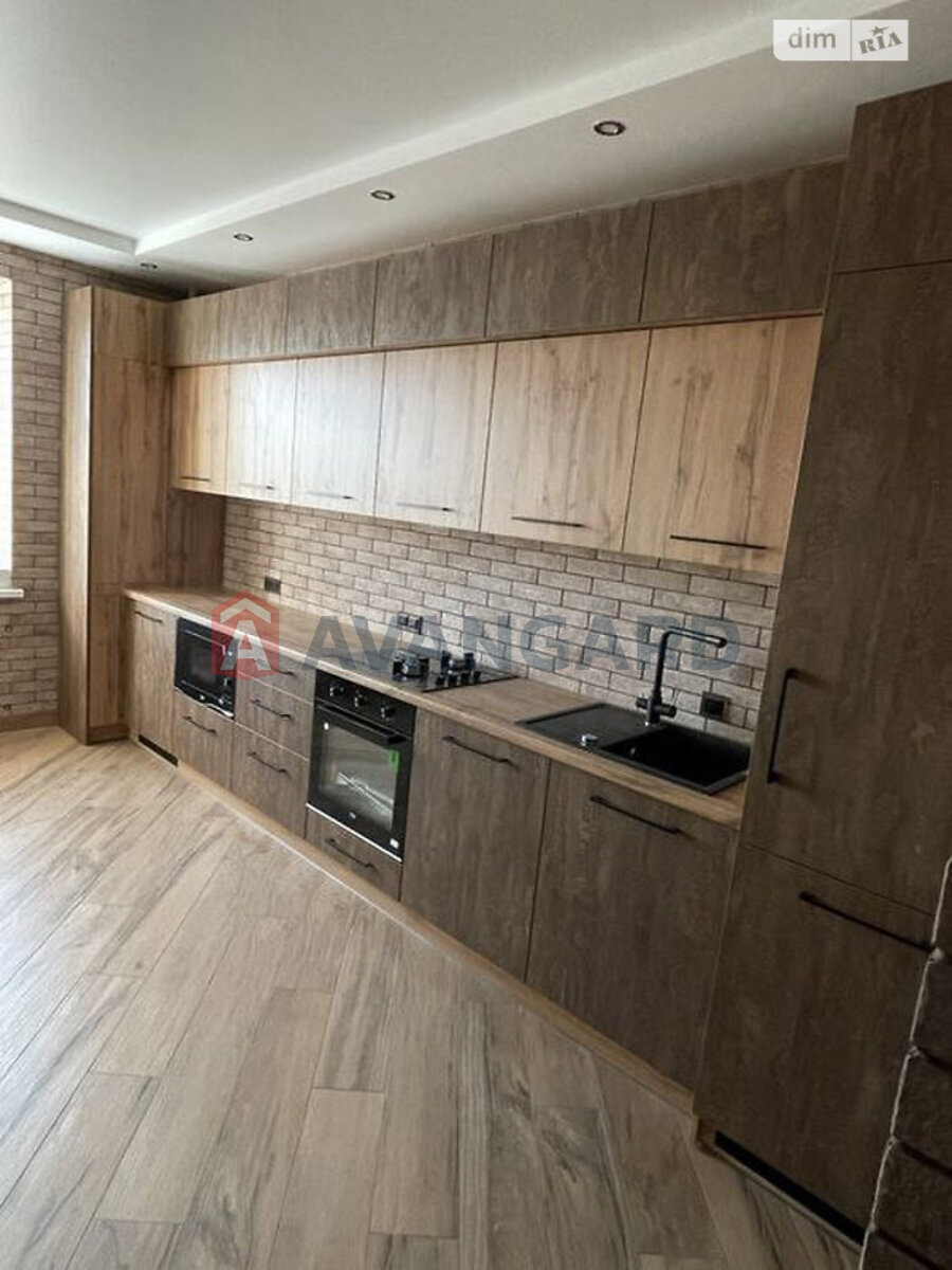 2 ����. ��������, 50/-/- ��. �., 2/3 ���� ���� 2