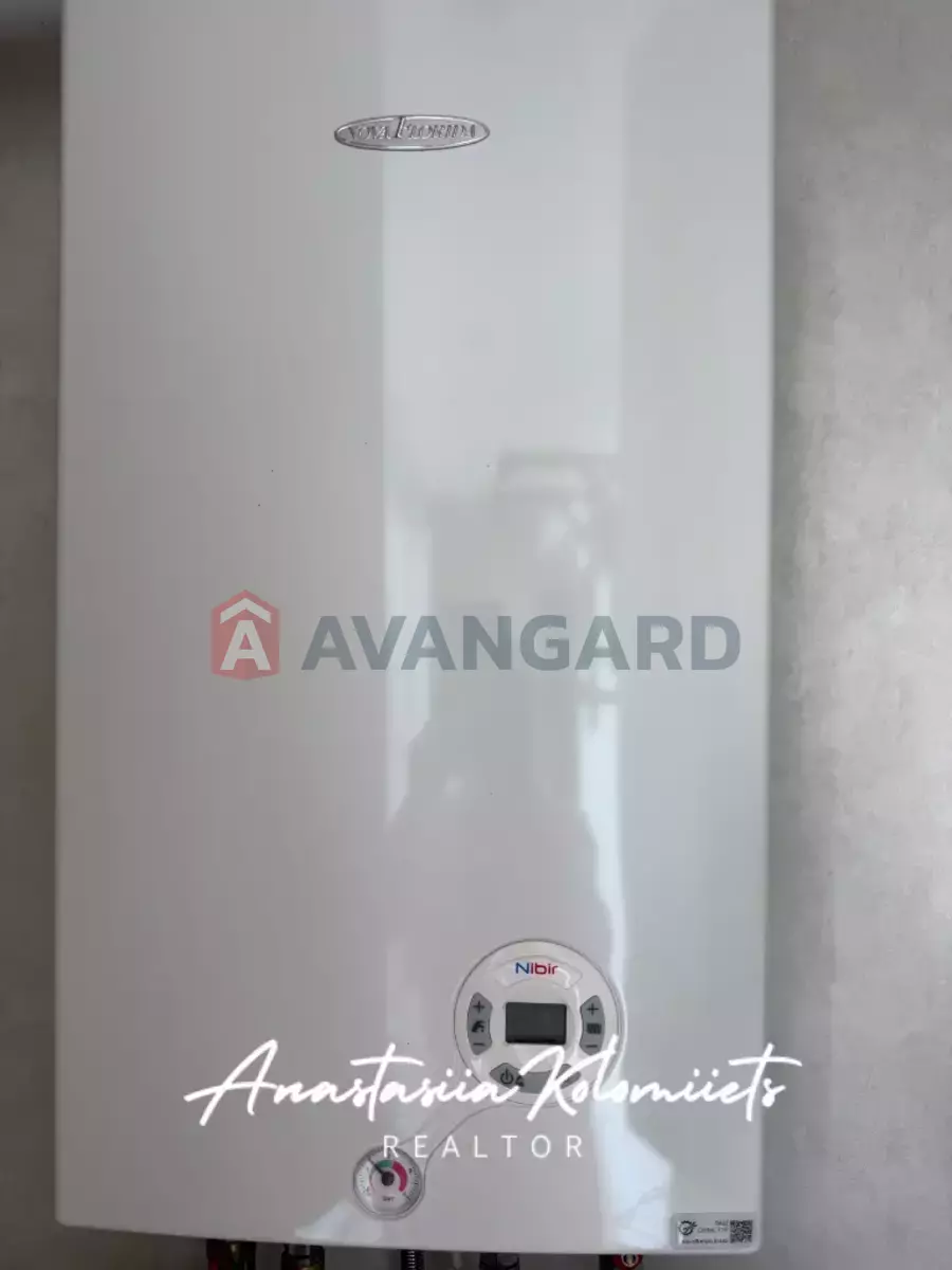 1 ��. ��������, 40/20/20 ��. �., 8/9 ������ ���� 10