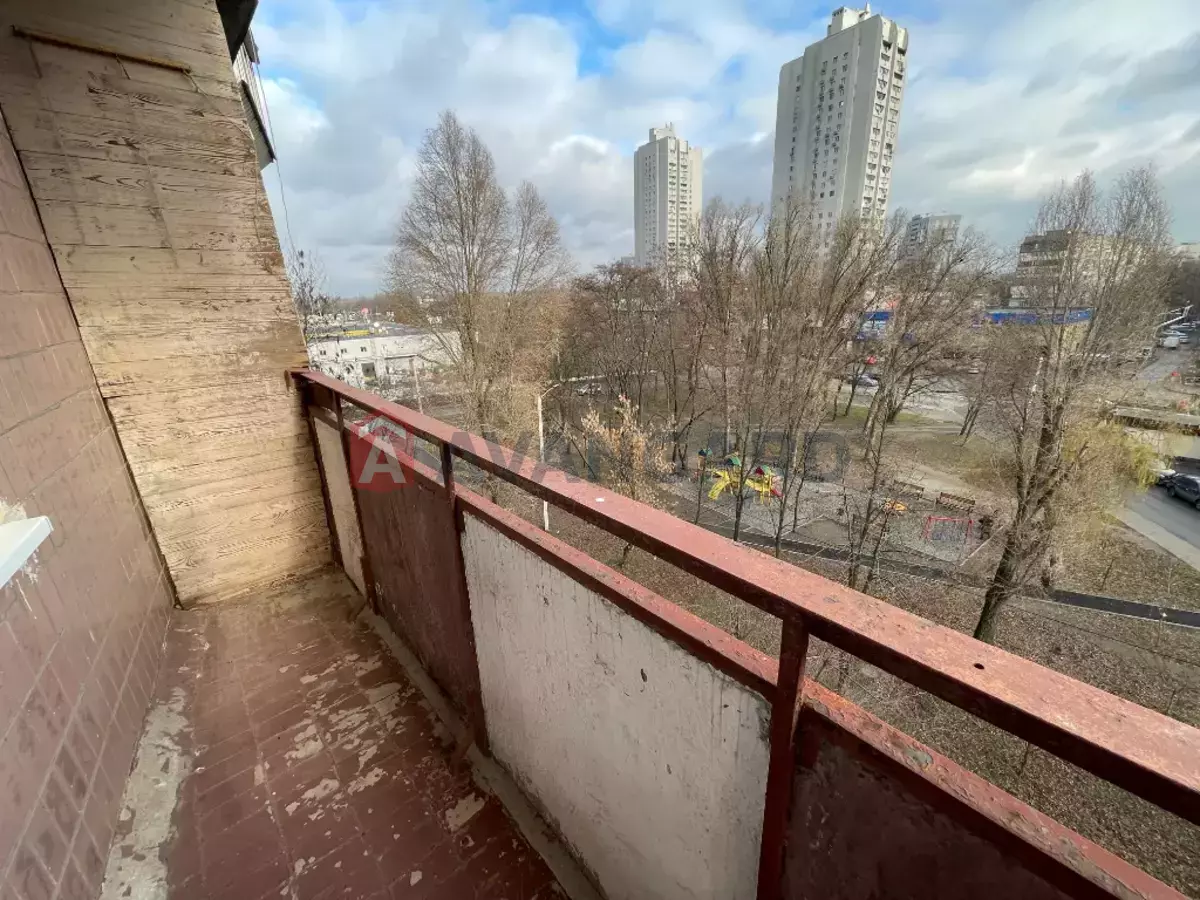 1 ��. ��������, 38/19/9 ��. �., 5/9 ������ ���� 4