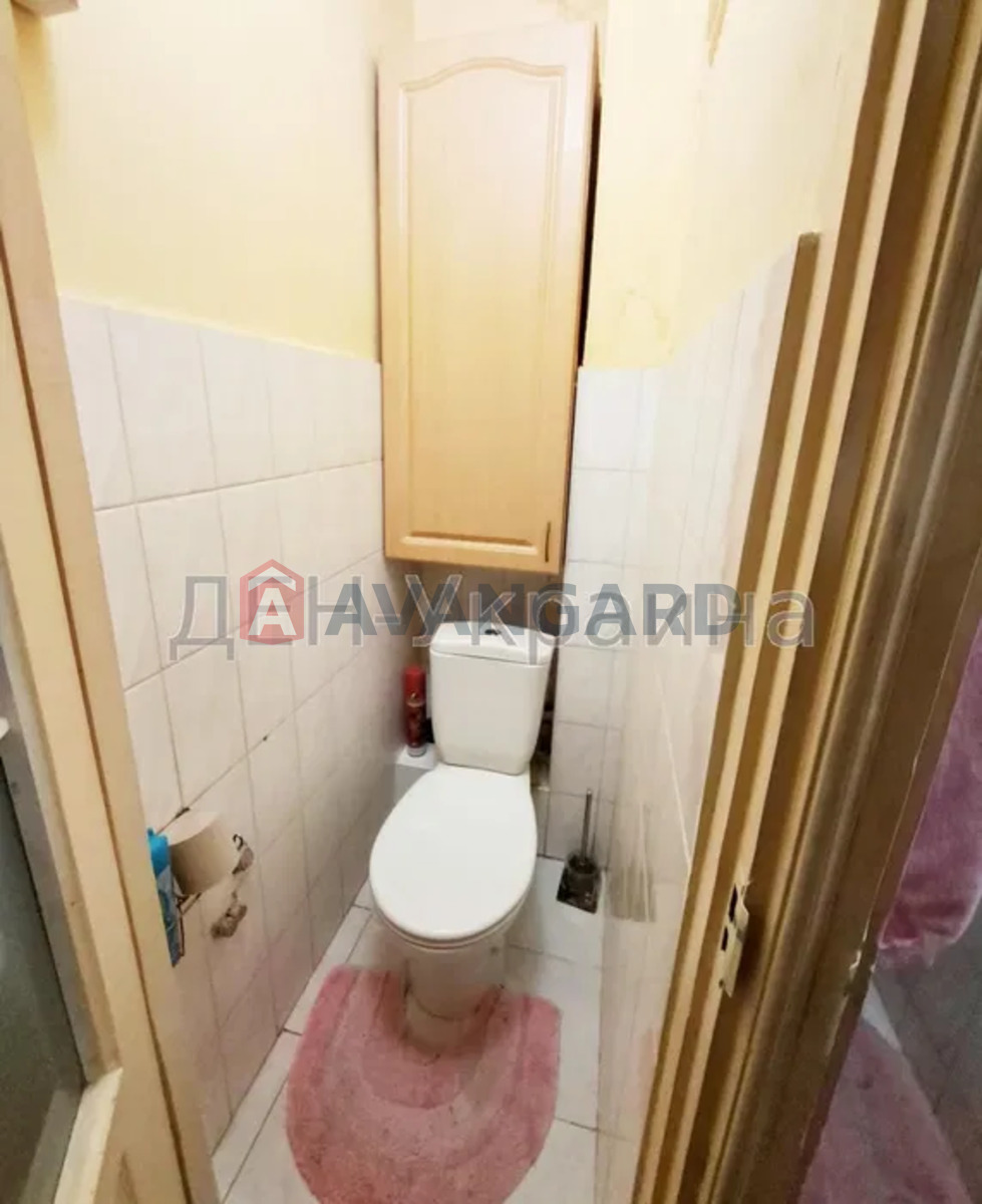 3 ��. ��������, 63/-/7 ��. �., 9/9 ������ ���� 9