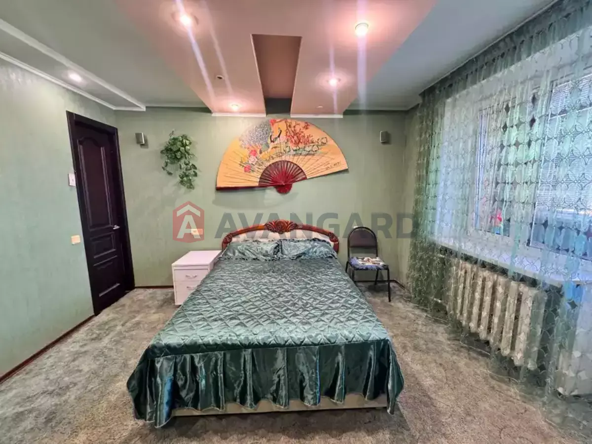 3 ����. ��������, 68/-/10 ��. �., 9/9 ���� ���� 21