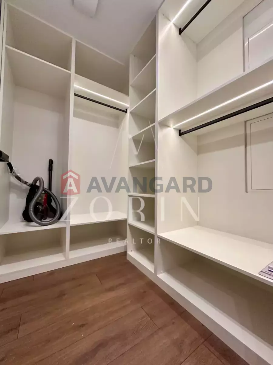 3 ����. ��������, 67/-/19 ��. �., 18/26 ���� ���� 19