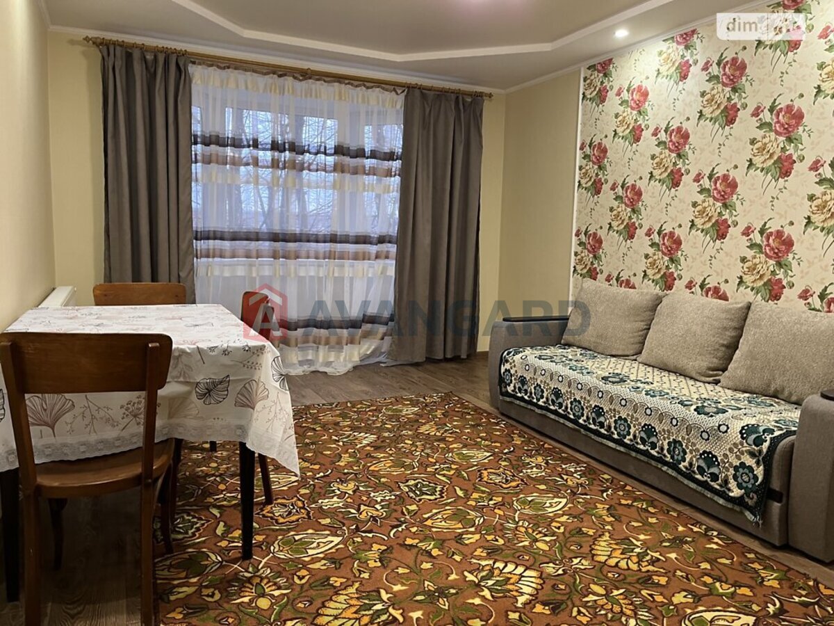 1 ��. ��������, 40/-/10 ��. �., 2/4 ������ ���� 12