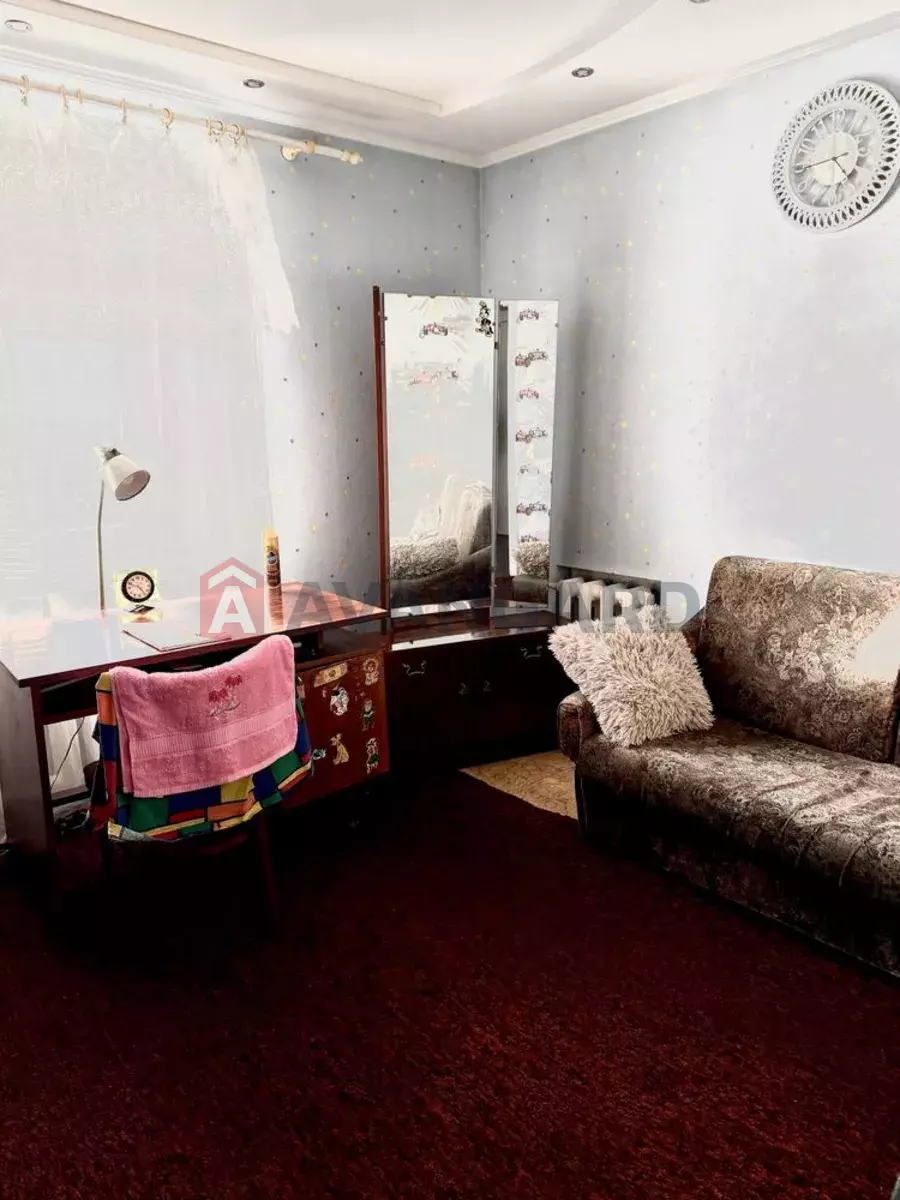 3 ����. ��������, 69/-/8 ��. �., 11/16 ���� ���� 8