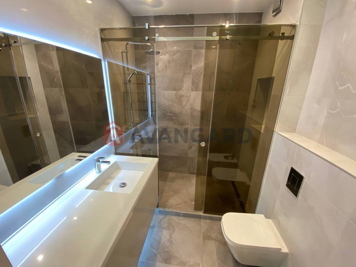 2 ����. ��������, 50/-/- ��. �., 4/17 ���� ���� 6