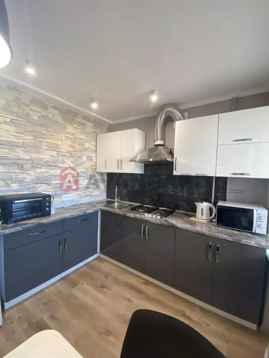 1 ��. ��������, 40/-/- ��. �., 6/10 ������ ���� 6